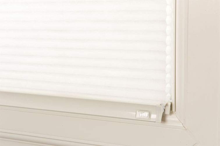 INTU White Bottombar